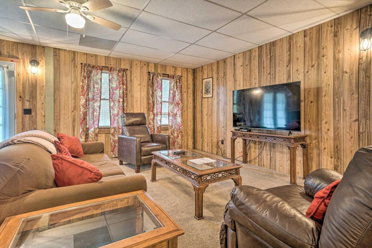 Trinity Oaks Escape With Hot Tub And Fire Pit Villa Clayton Eksteriør bilde