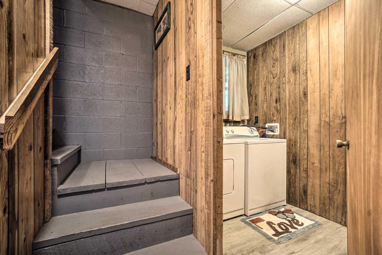 Trinity Oaks Escape With Hot Tub And Fire Pit Villa Clayton Eksteriør bilde