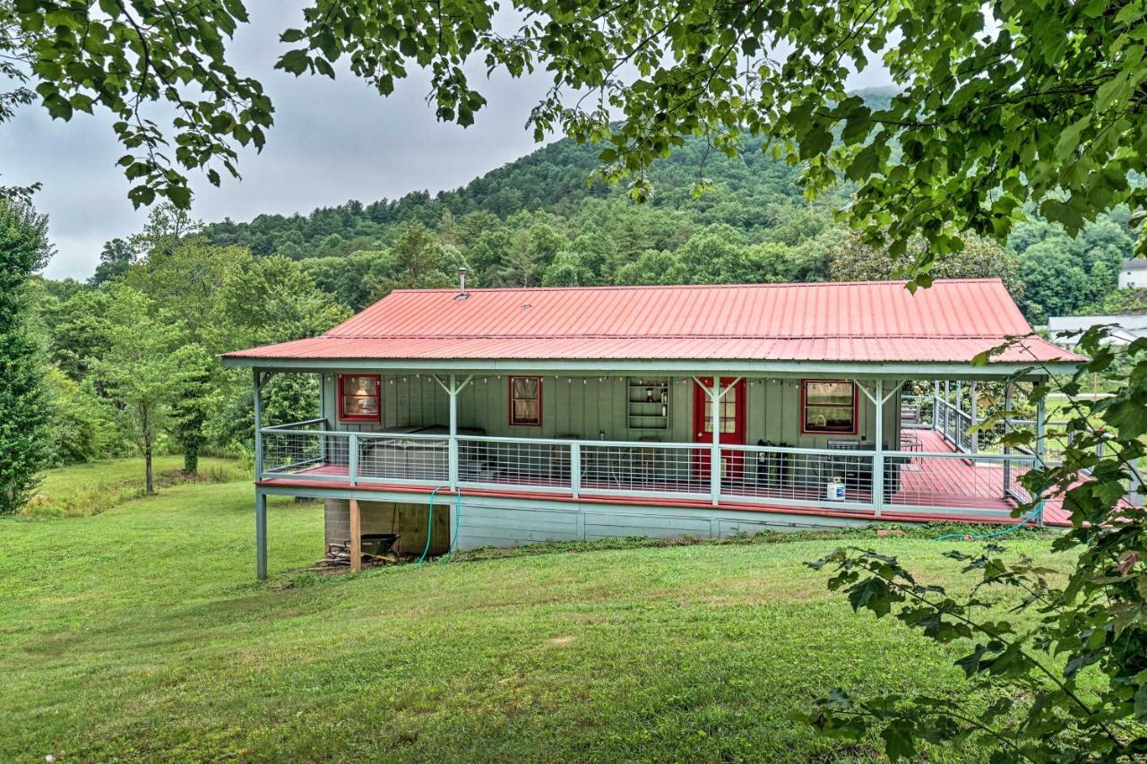 Trinity Oaks Escape With Hot Tub And Fire Pit Villa Clayton Eksteriør bilde