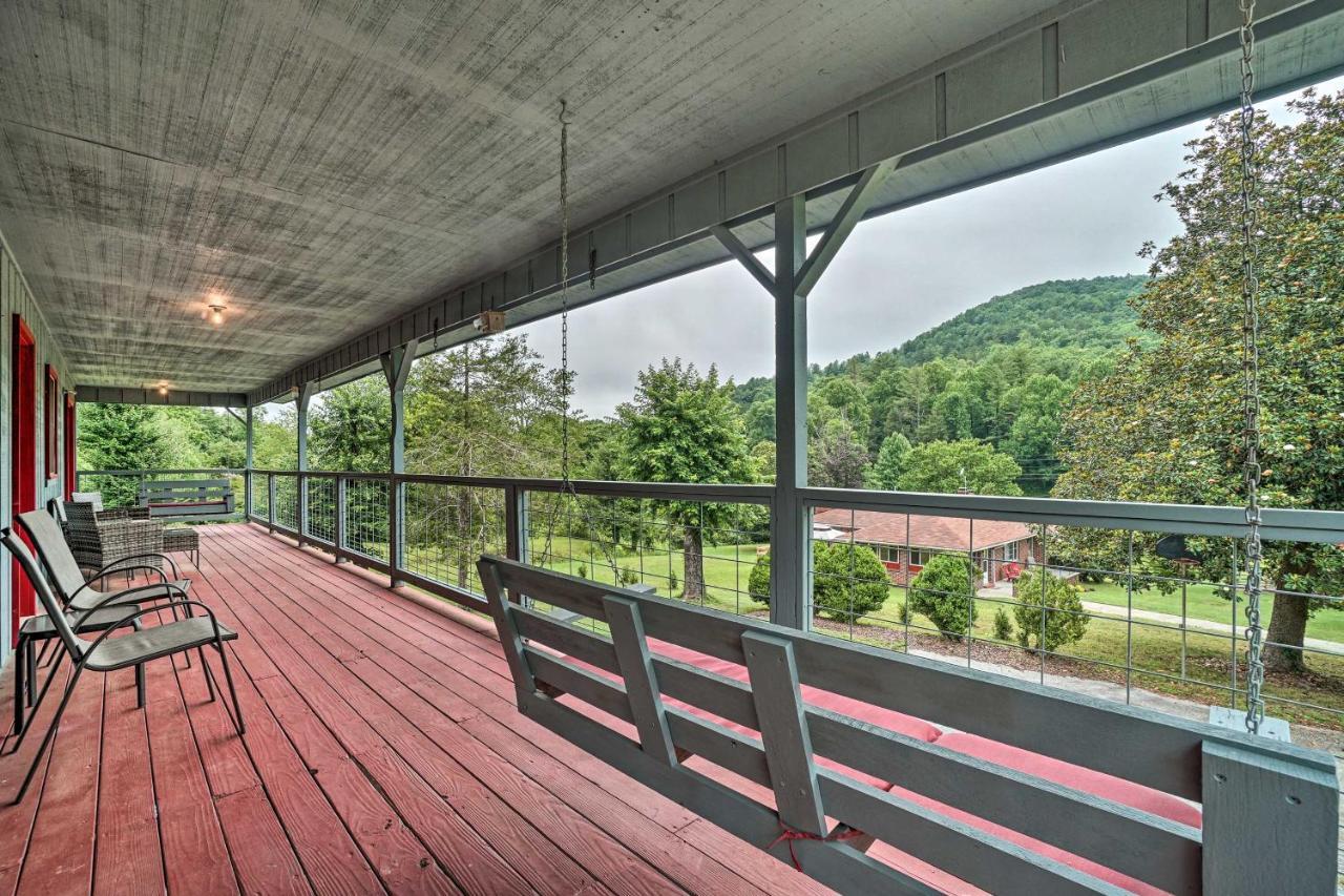 Trinity Oaks Escape With Hot Tub And Fire Pit Villa Clayton Eksteriør bilde