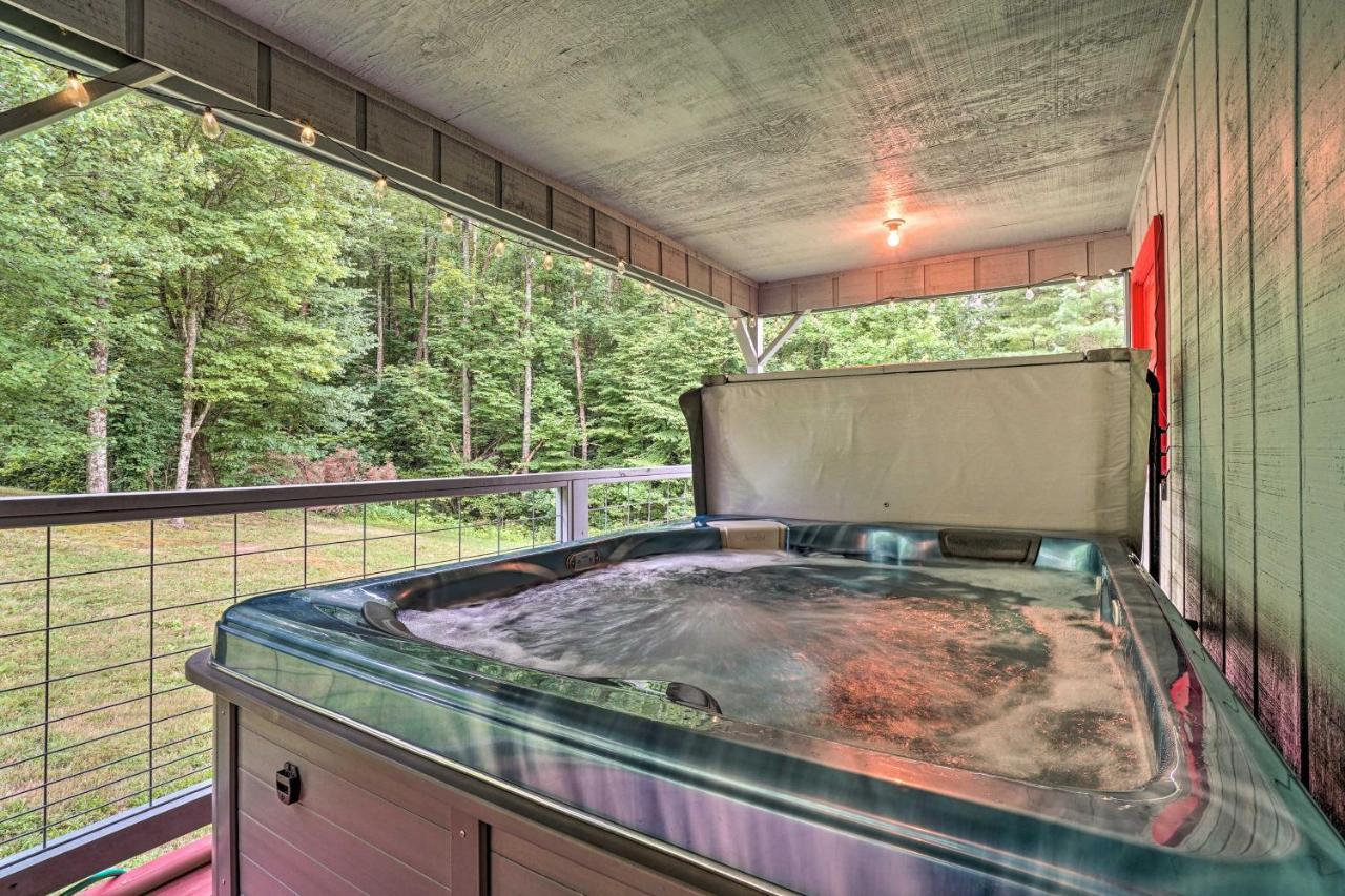 Trinity Oaks Escape With Hot Tub And Fire Pit Villa Clayton Eksteriør bilde