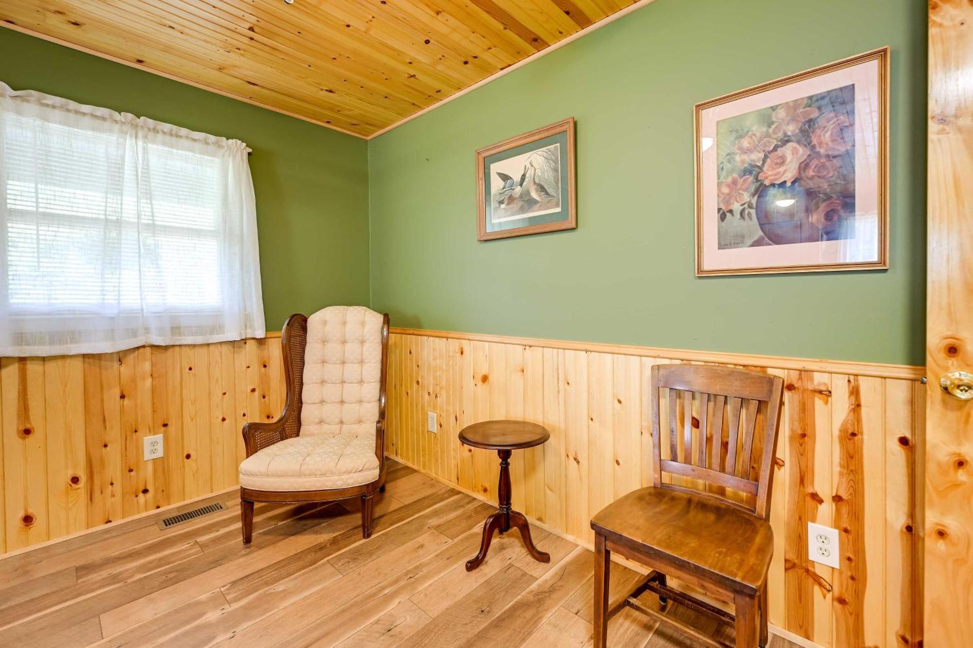Trinity Oaks Escape With Hot Tub And Fire Pit Villa Clayton Eksteriør bilde